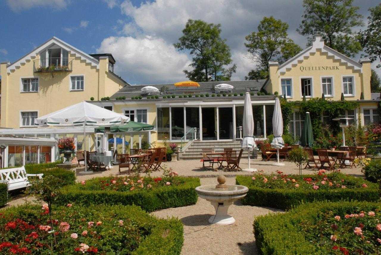 Hotel Quellenpark Bad Elster Buitenkant foto