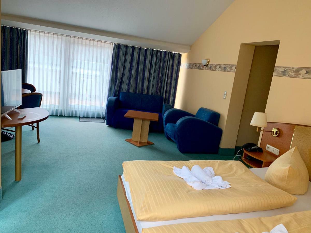 Hotel Quellenpark Bad Elster Buitenkant foto